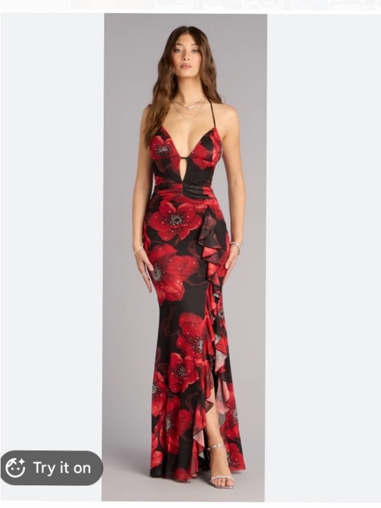 Windsor Dresses & Skirts - New Windsor Women Small floral mermaid dress ,red poppy-like with Rhinestones